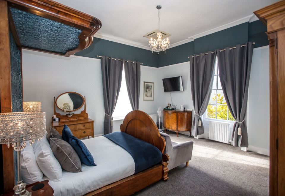 Caistor Hall